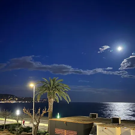 Estudio Con Impresionantes Vistas Al Mar Blanes Exterior photo